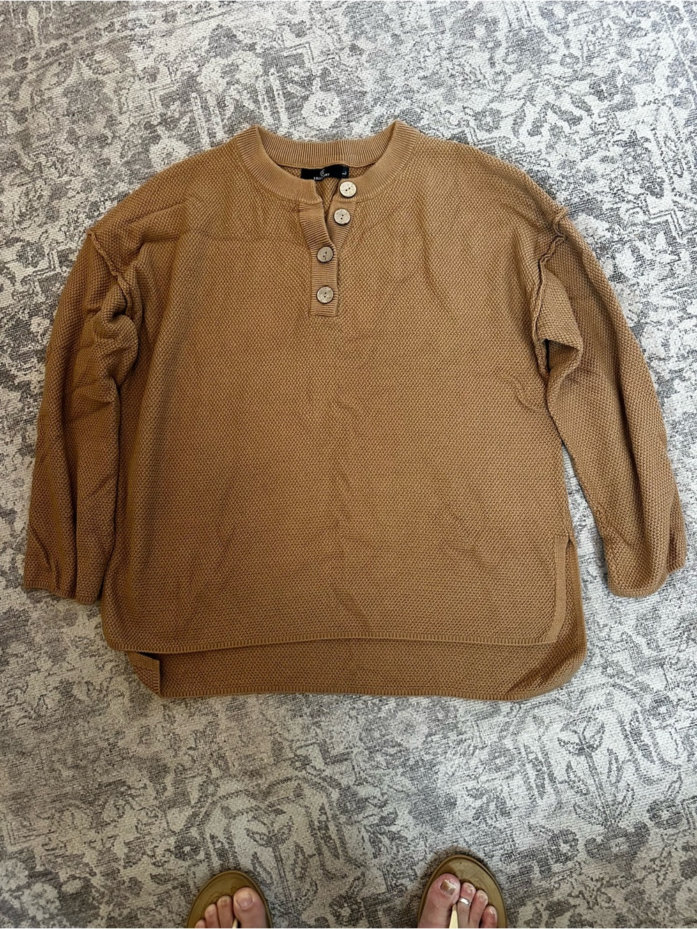 Relaxed Crewneck Henley Sweater in Camel/Tan